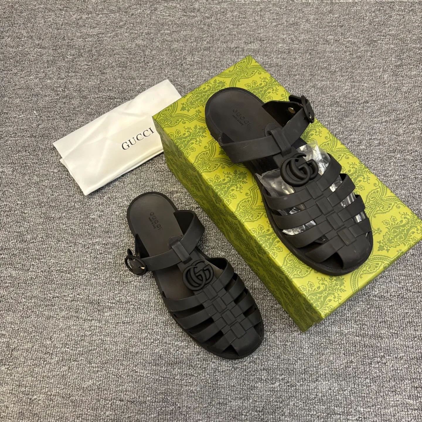 Men's shoes 260💰 [Gucci] Counter quality, top-quality original goods, real photos! Original TPU material, fine workmanship, comfortable; genuine 1:1 replica Size: 38 ~ 46